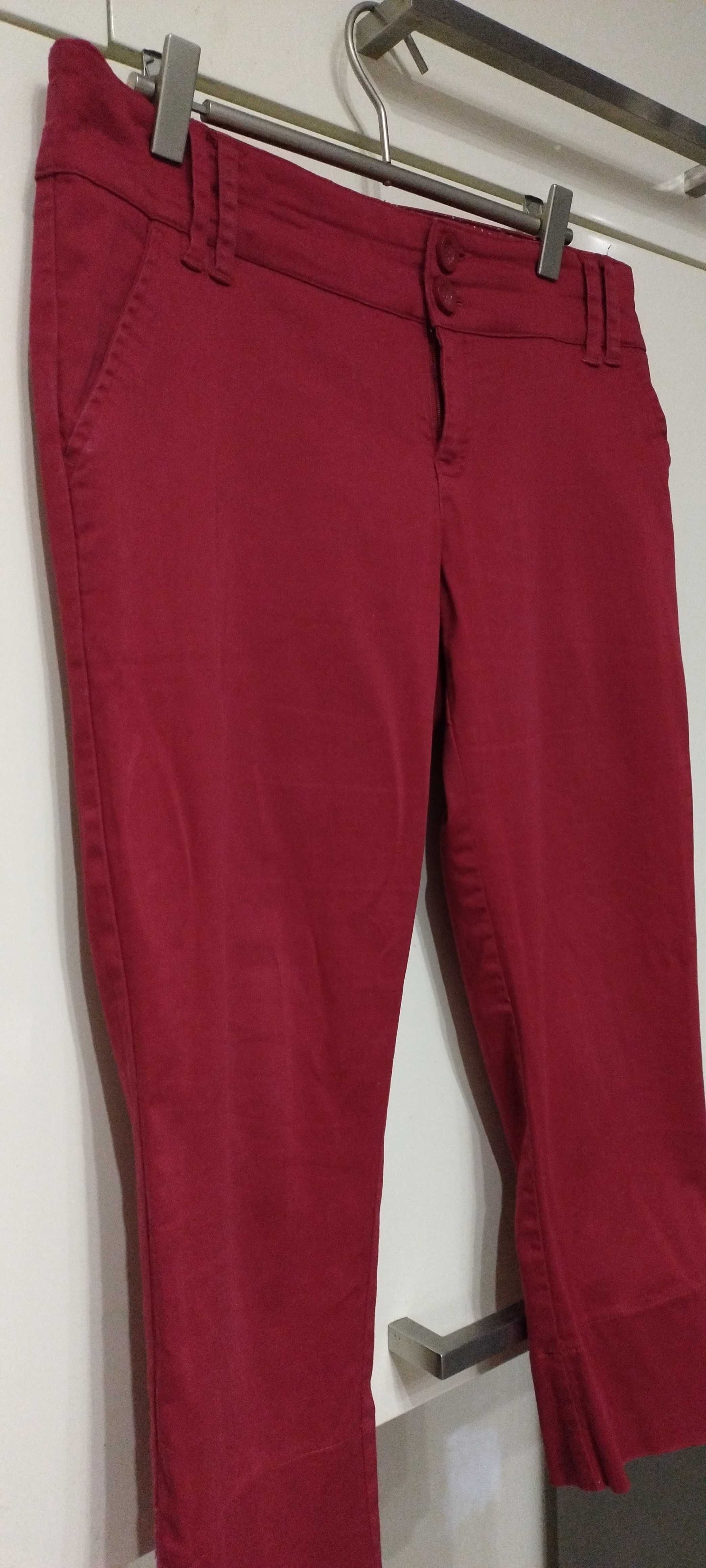 Spodnie damskie 3/4 -czerwone.