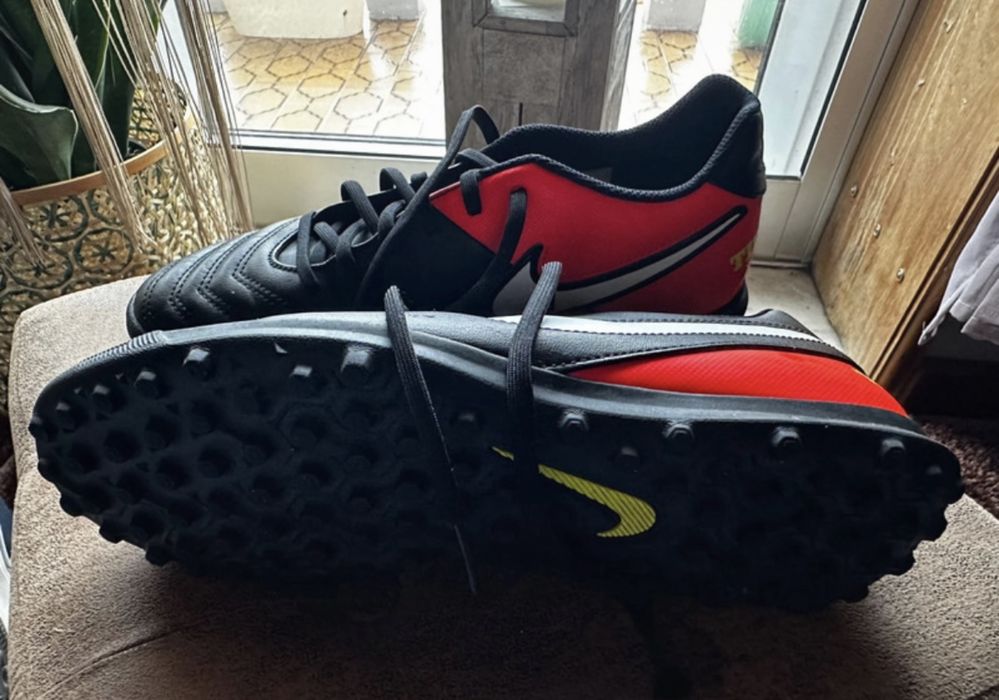 Sapatilhas Nike Tiempo tamanho 41 sapatos tenis