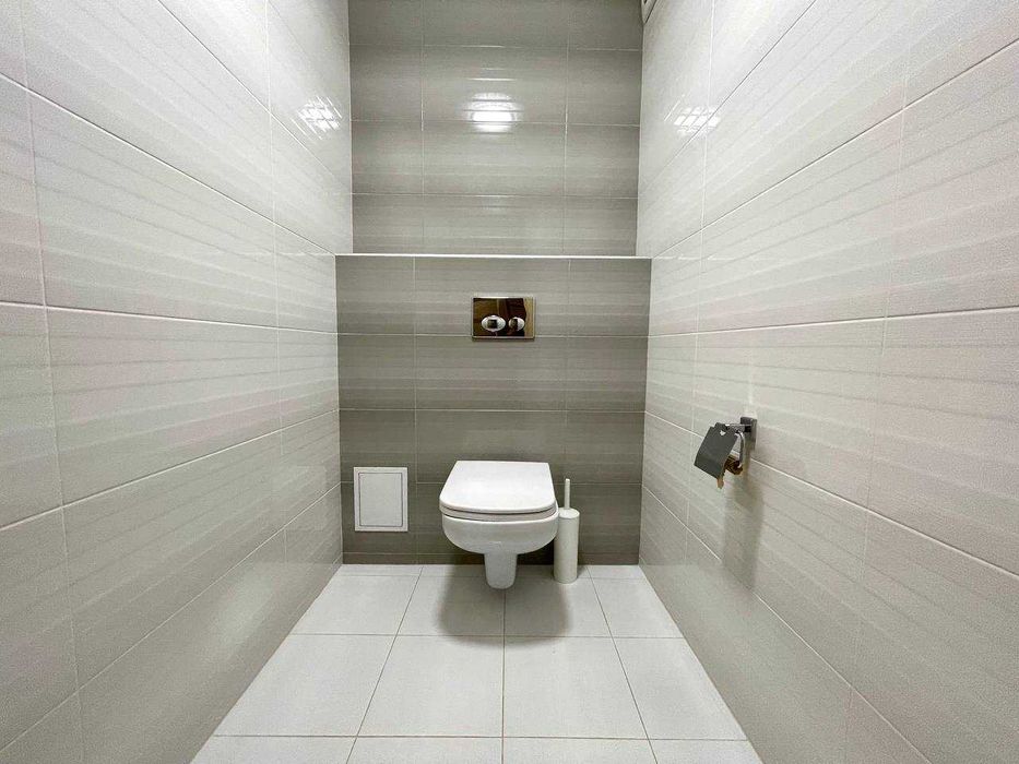 Продаж чудової дворівневої квартири! Виставка