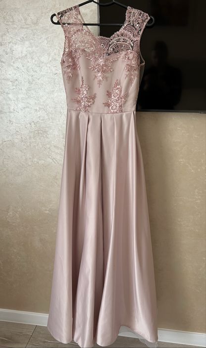 Вечірнє плаття колір пудра