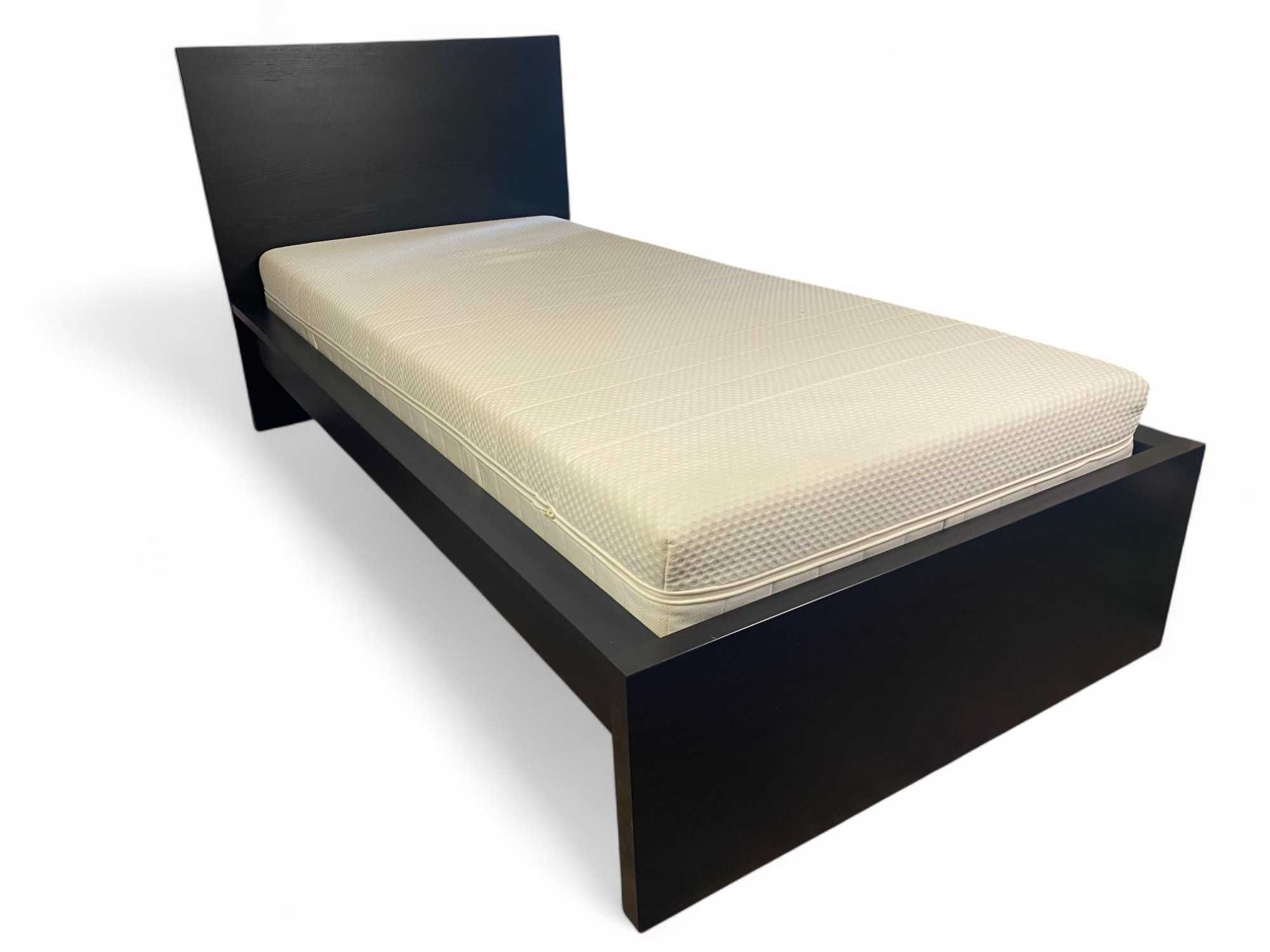 Łóżko IKEA Malm 90x200 cm z regulowanym stelażem, czarne