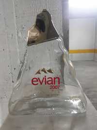 Garrafa comemorativa da Água Evian Série limitada