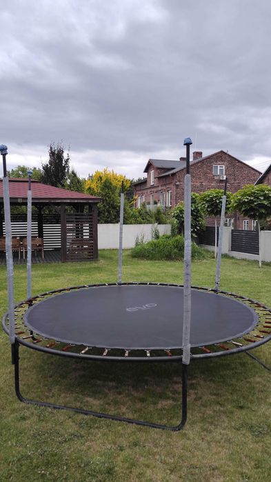 Trampolina 300 cm