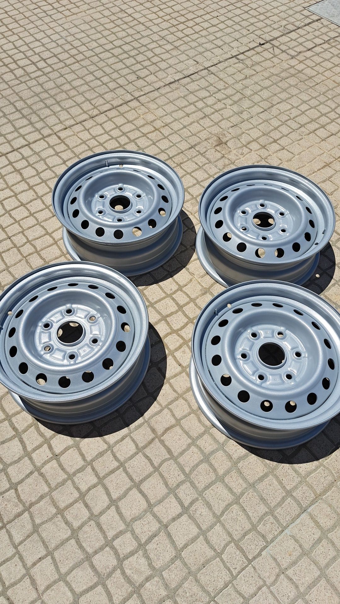 Jantes Toyota Hiace pneus Firestone 195/70 r15 C
