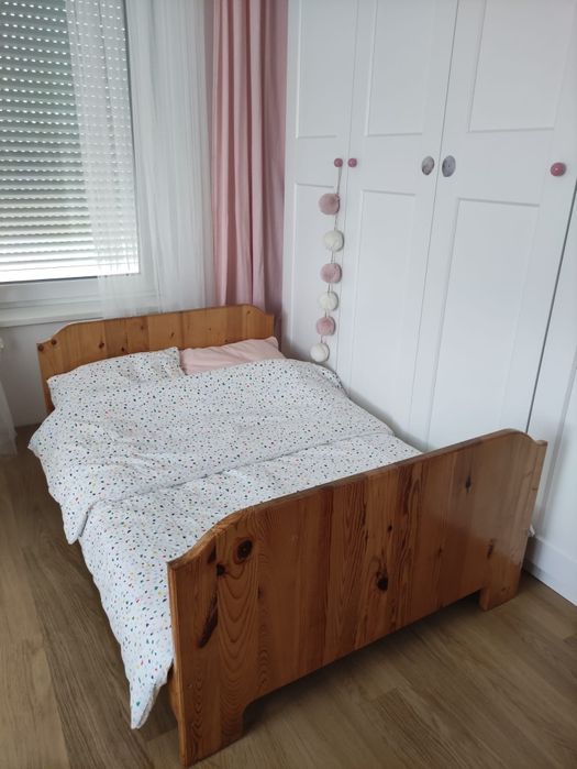 Łóżko dziecięce drewniane do 140cm z materacem