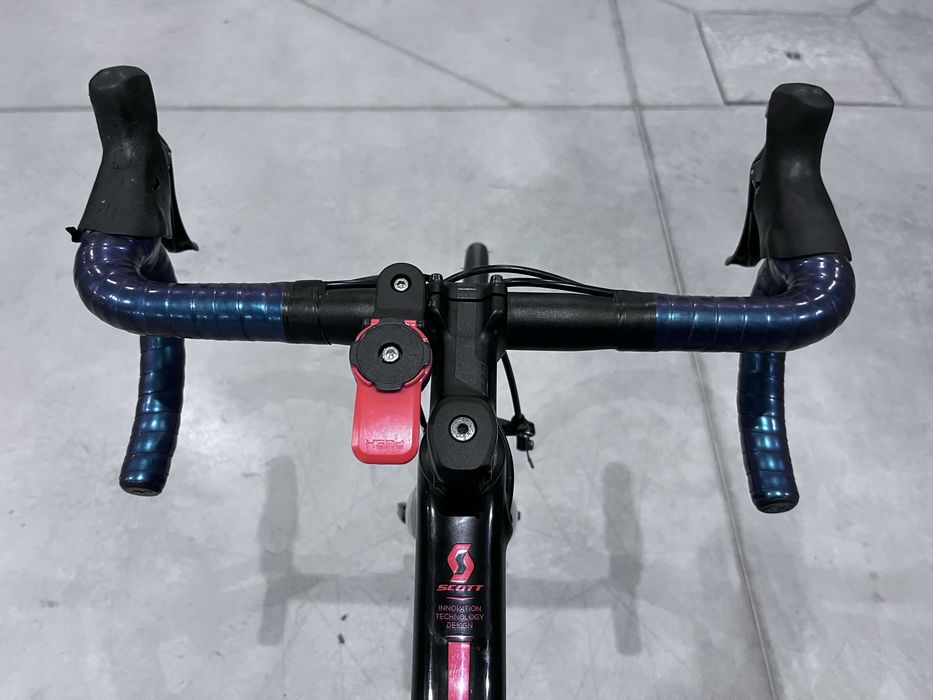 Bicicleta estrada SCOTT ADDICT 20 2018