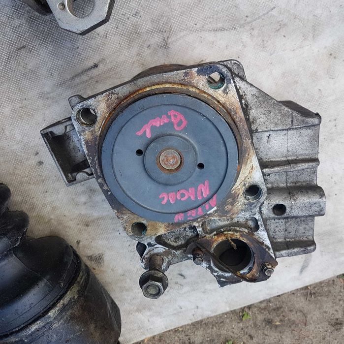 pompa wody obudowa termostatu ducato boxer jumper iveco 2.8 2.5 99r