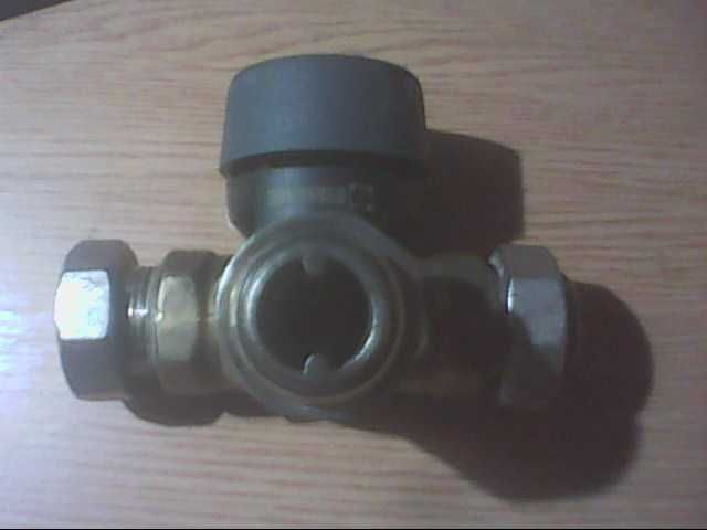 Смесительный трехходовой клапан ESBE VRG131 Rp 1" DN25 kvs 10