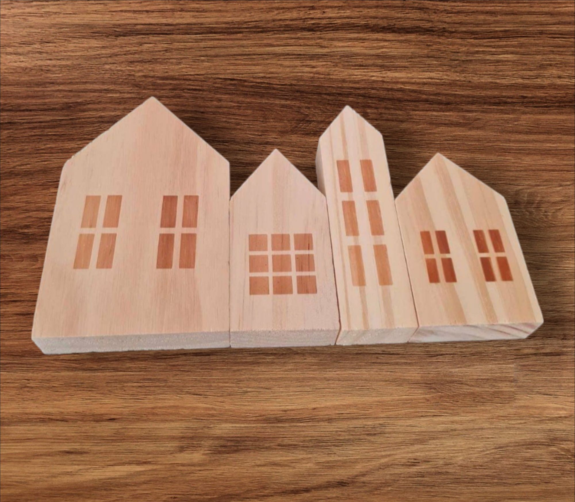 ACTION drewniane domki domy do malowania DIY 4 sztuki komplet NOWE