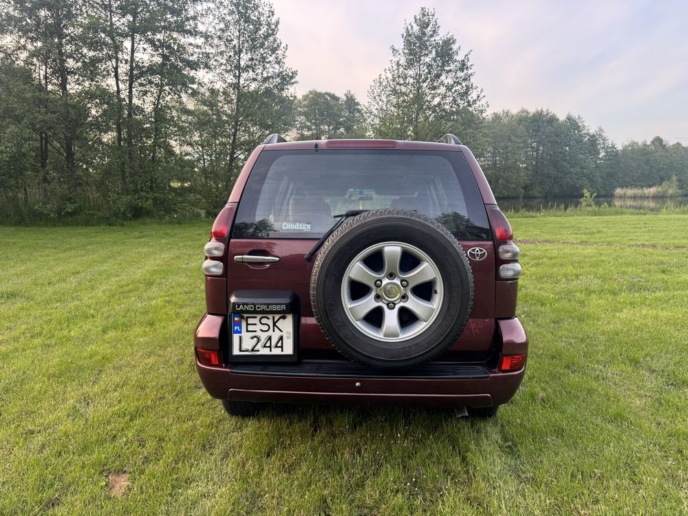Toyotę Land Cruiser 120