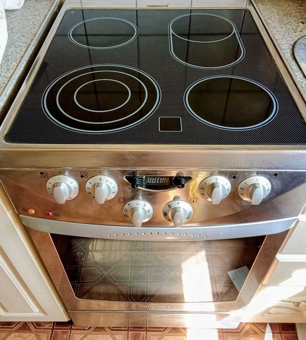 Електроплита GORENJE EC 777 з рук дбайливої господині