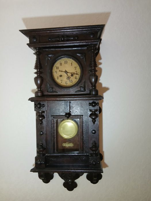 Годинник настінний