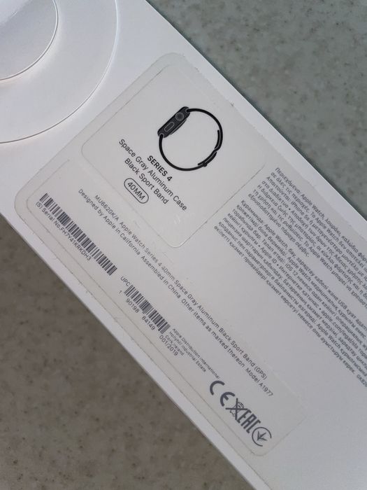 Apple Watch Series 4 Space Gray 40mm watchOS 9