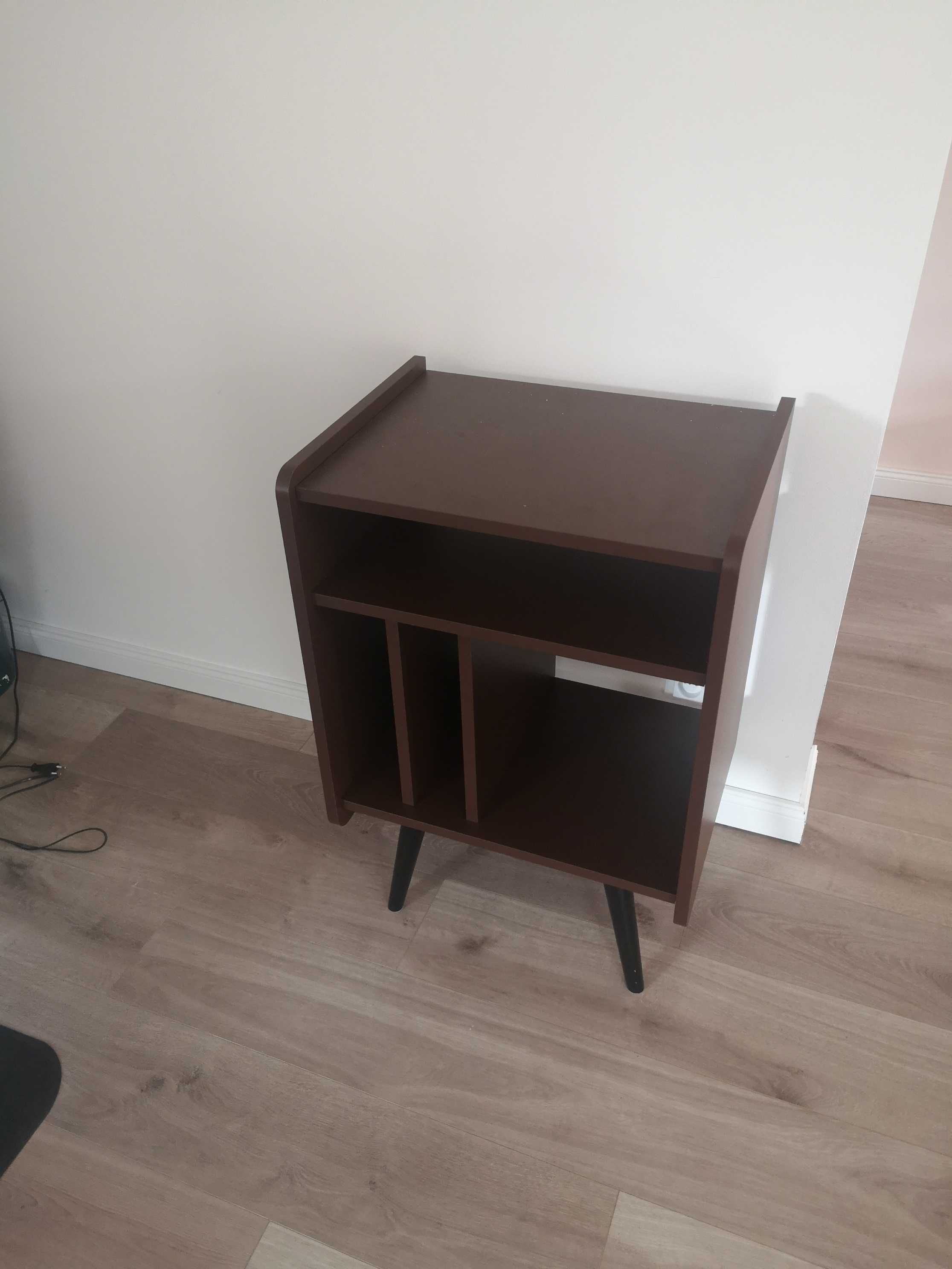 Retro szafka pod gramofon z wzmacniaczem