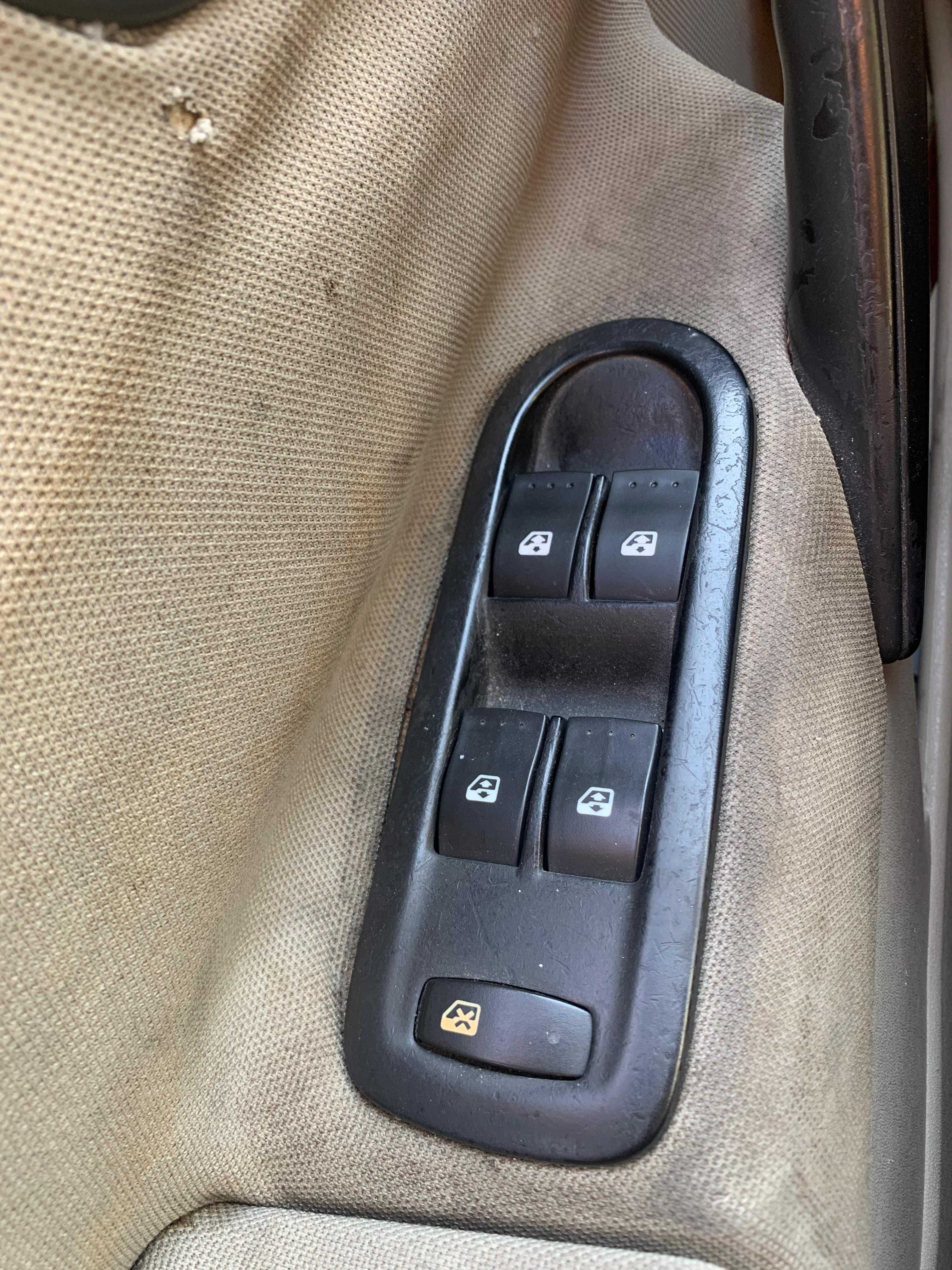 Renault Megane Break 1.5 dCi Confort 2007 – Gasóleo