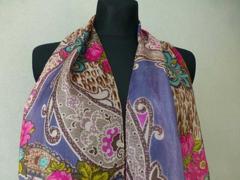 Accessorize jedwabna zwiewna wiosenna apaszka