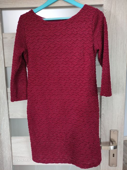 Sukienka bordowa z drobnymi koralikami L