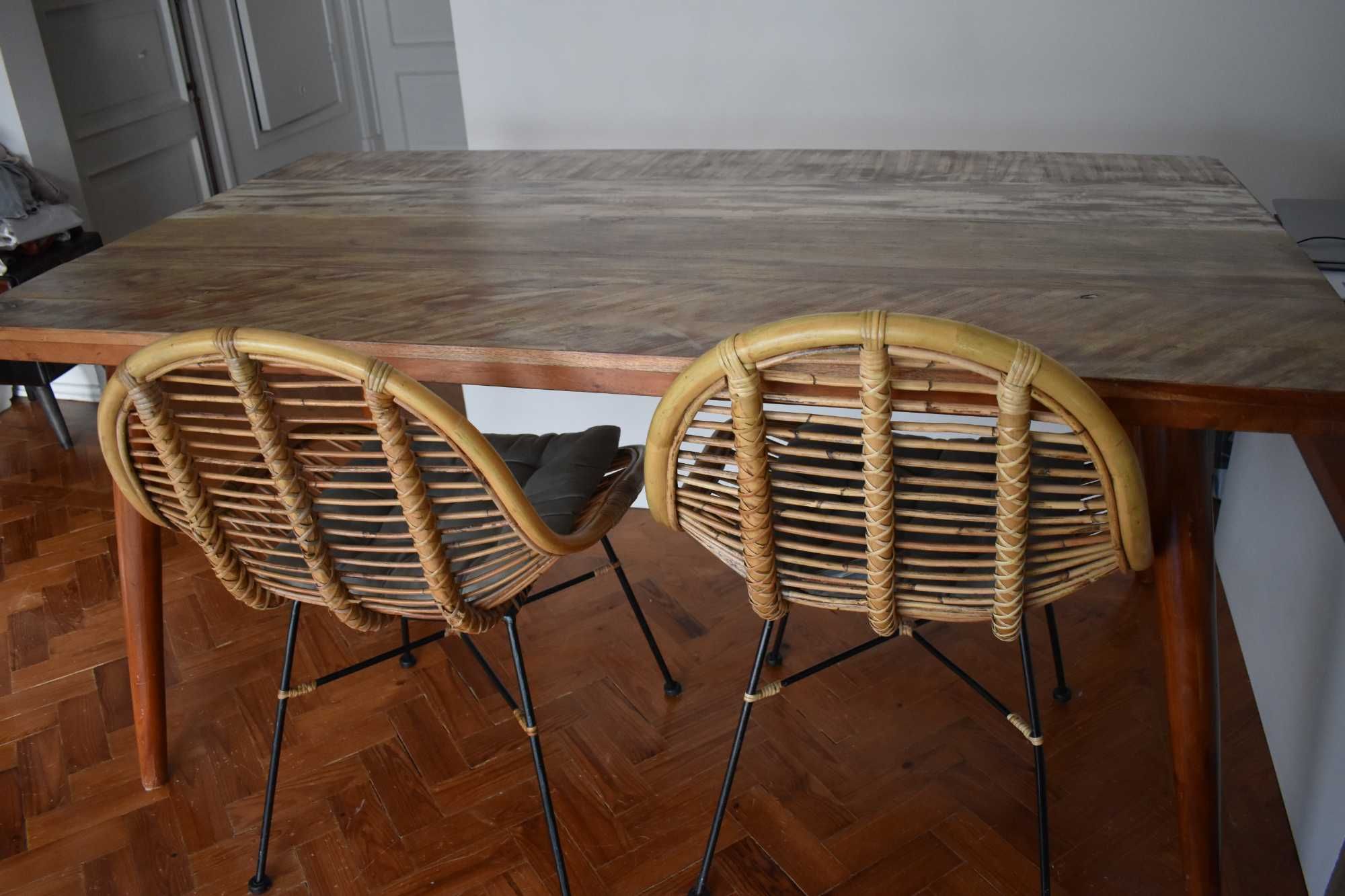 Vendo mesa de jantar madeira acácia ÓTIMO ESTADO