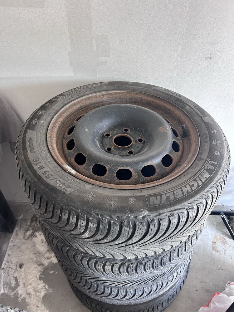 Felgi stalowe 16’ Audi/VW z oponami