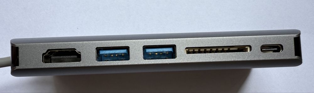 Travel hub usb c