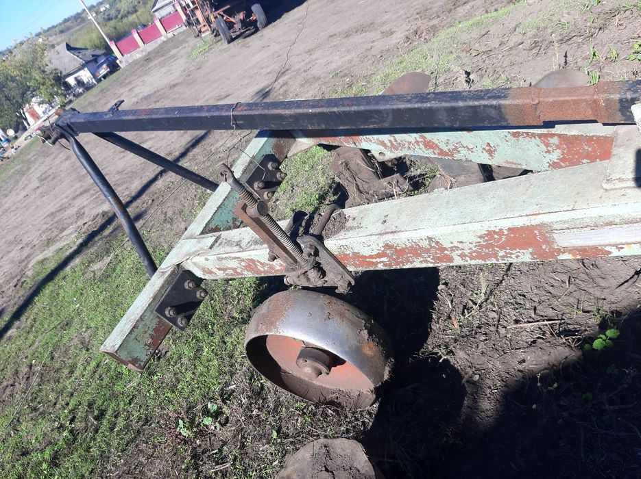 ПЛН-5-35    плуг