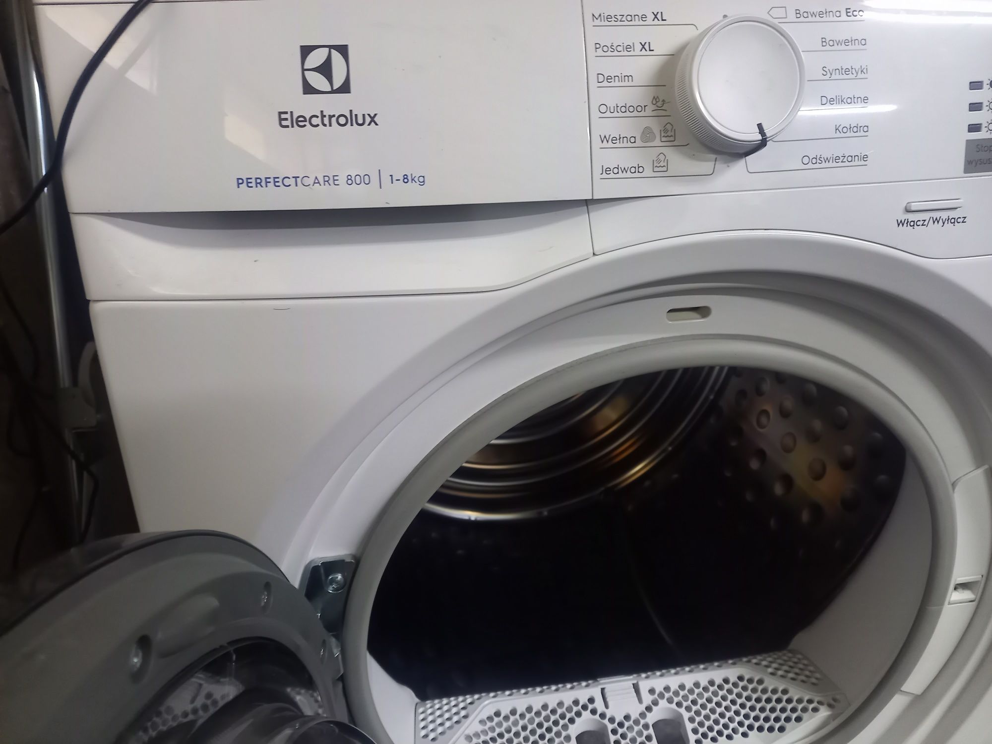 Sprzedam suszarkę electrolux  perfect  Care 800