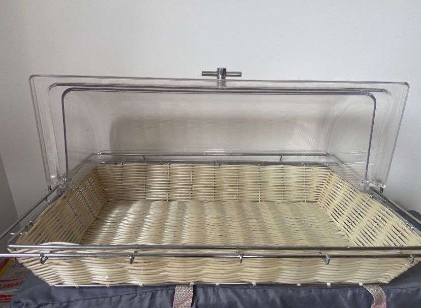 Pojemnik na ciasto ciastka ekspozycja na ladzie sklep