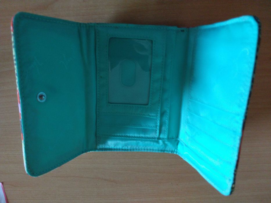 Carteira, Porta moedas, Caixa Óculos Very Bradley NOVO  nunca usado