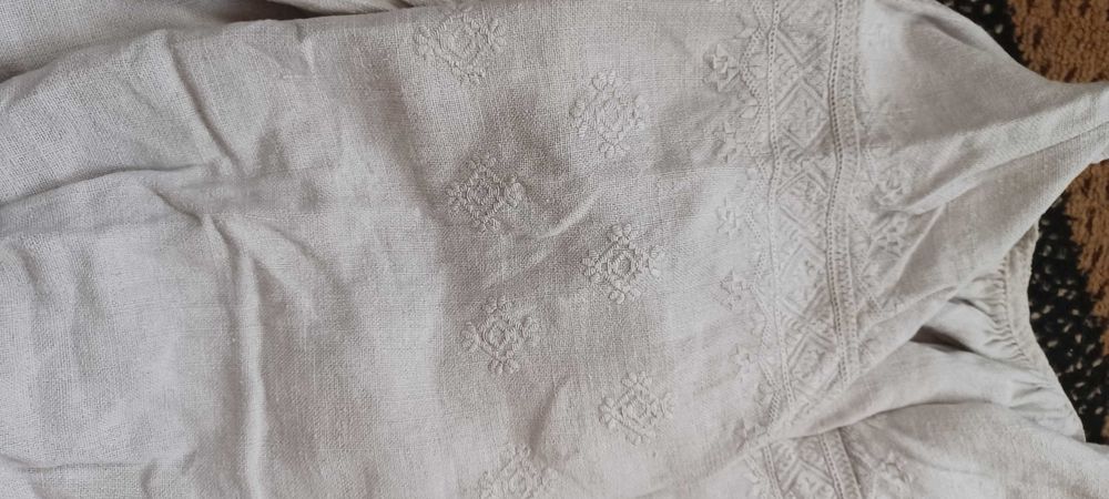 Вишиванка старовинна білим по білому