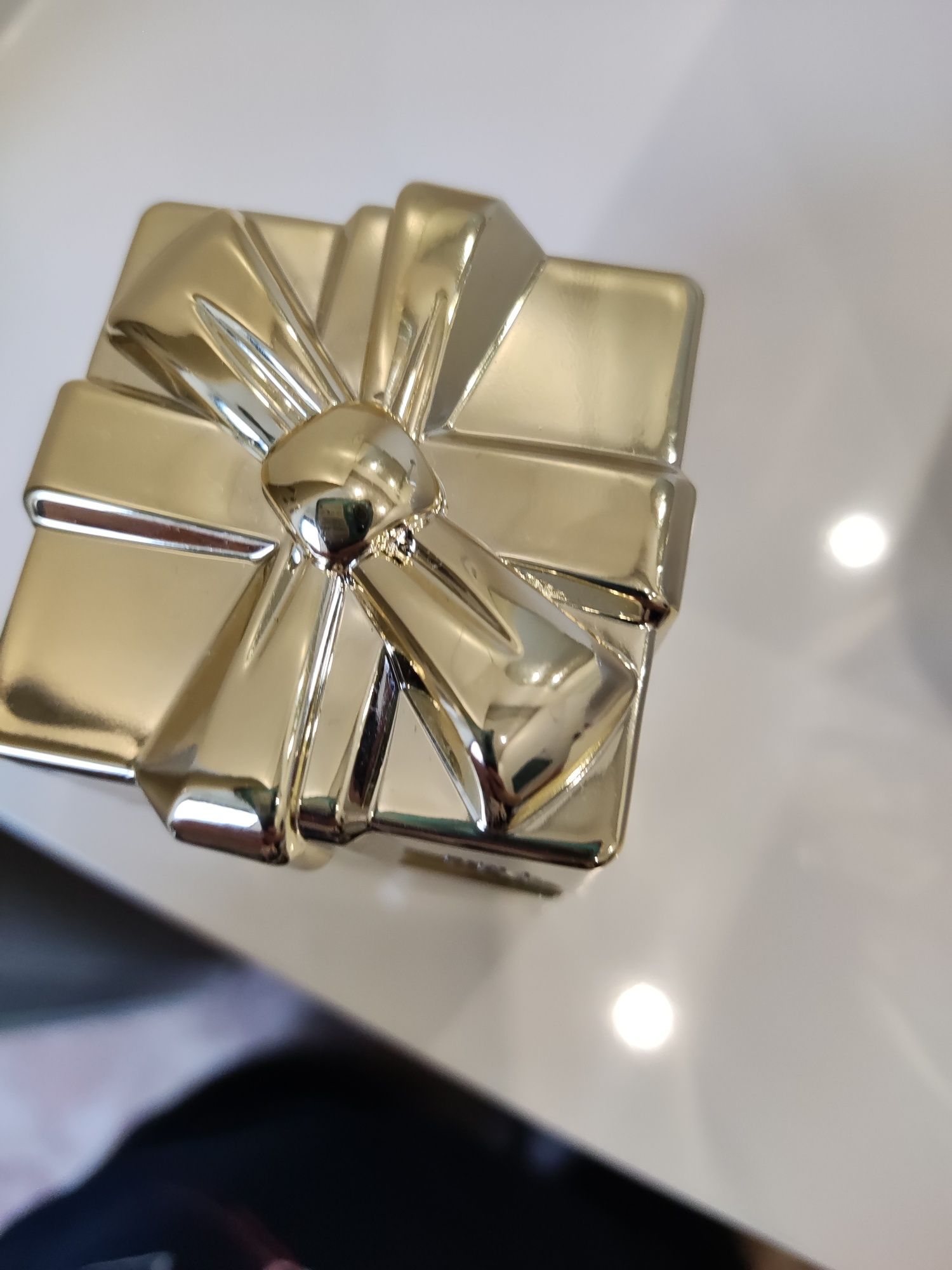 Conjunto de perfumes de mulher.