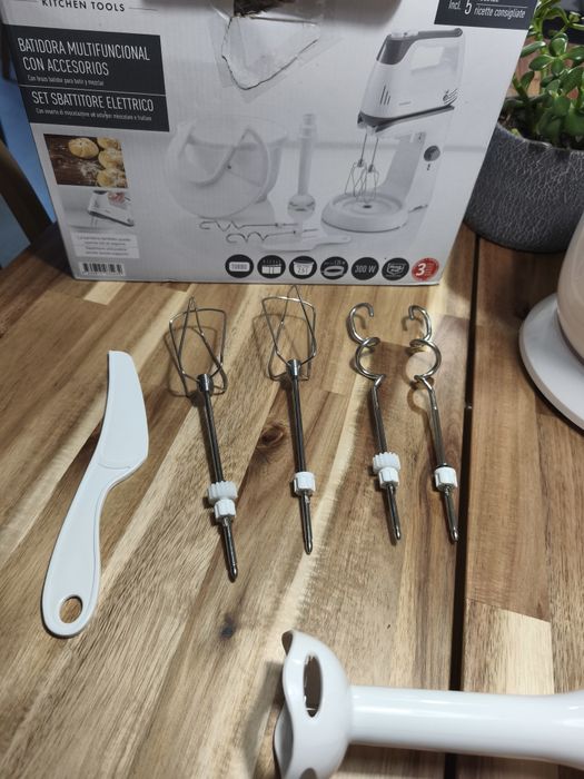Kit batedeira com varinha mágica novo ler anuncio