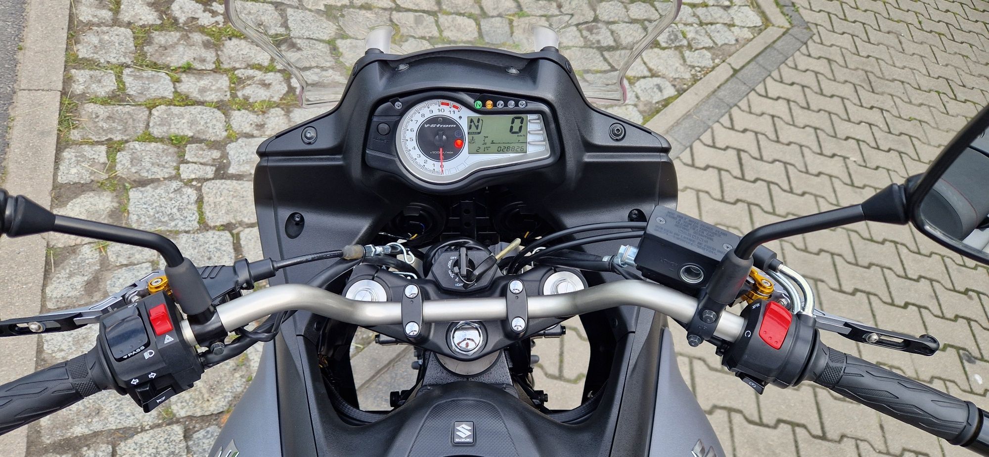 Suzuki DL 650 V-Strom rok 2016 przeb.28 tys km z Niemiec