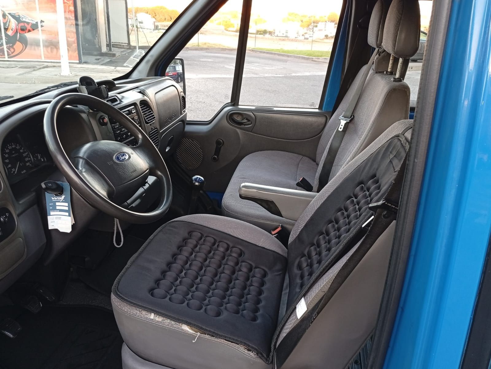 Ford 2.0 85 cv's ano 2002 9 lugares KMS 279.000