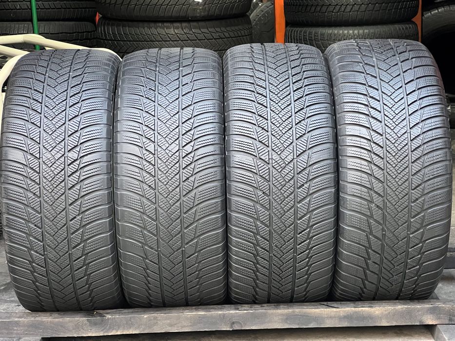 Шины зимние 255/50/R18 Bridgestone Blizzak LM-001