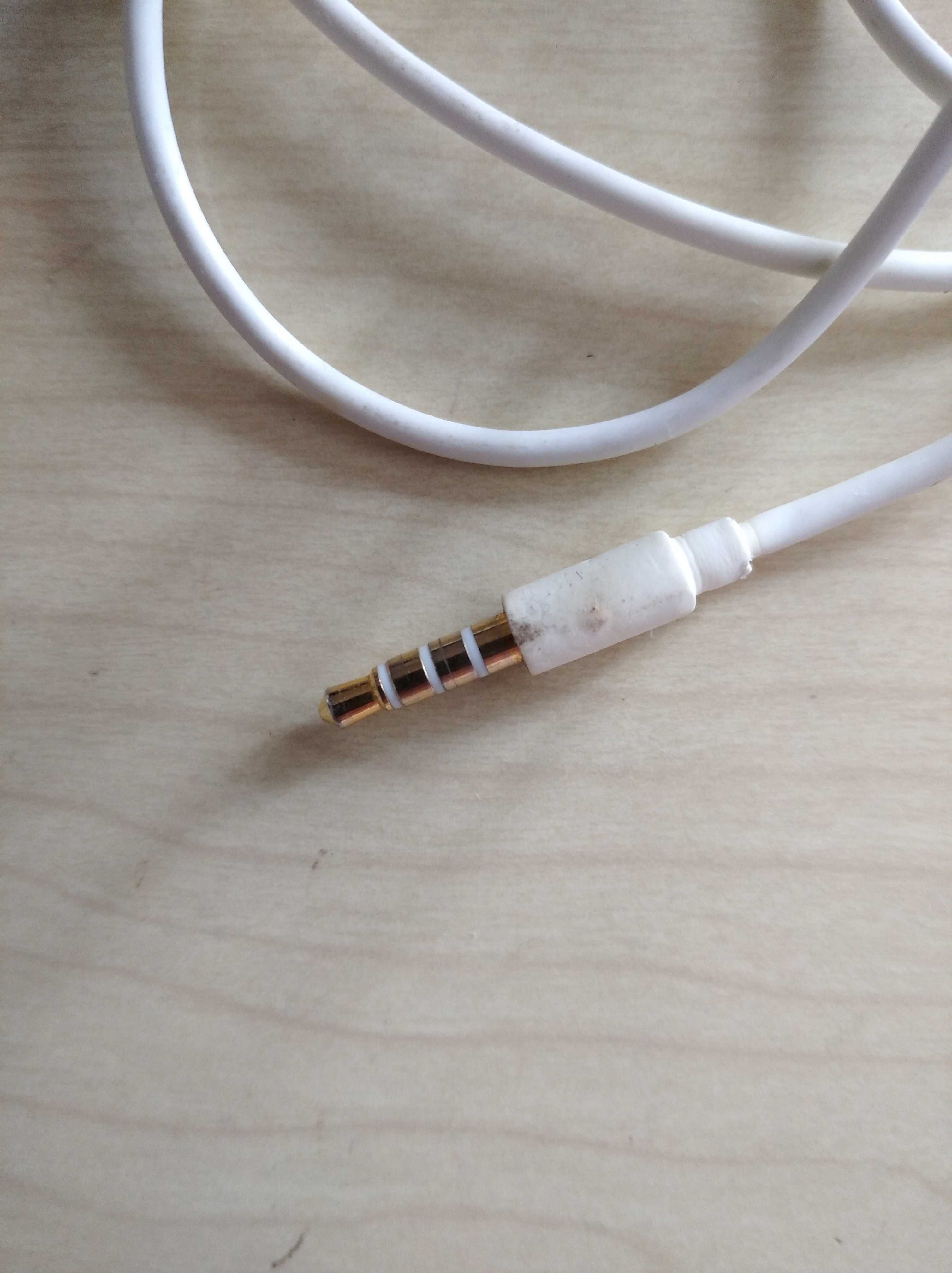 Auriculares com fio Samsung