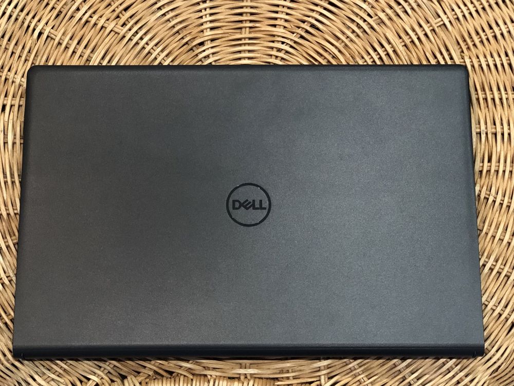 Laptop DELL Vostro Ryzen 5 16GB 512SSD