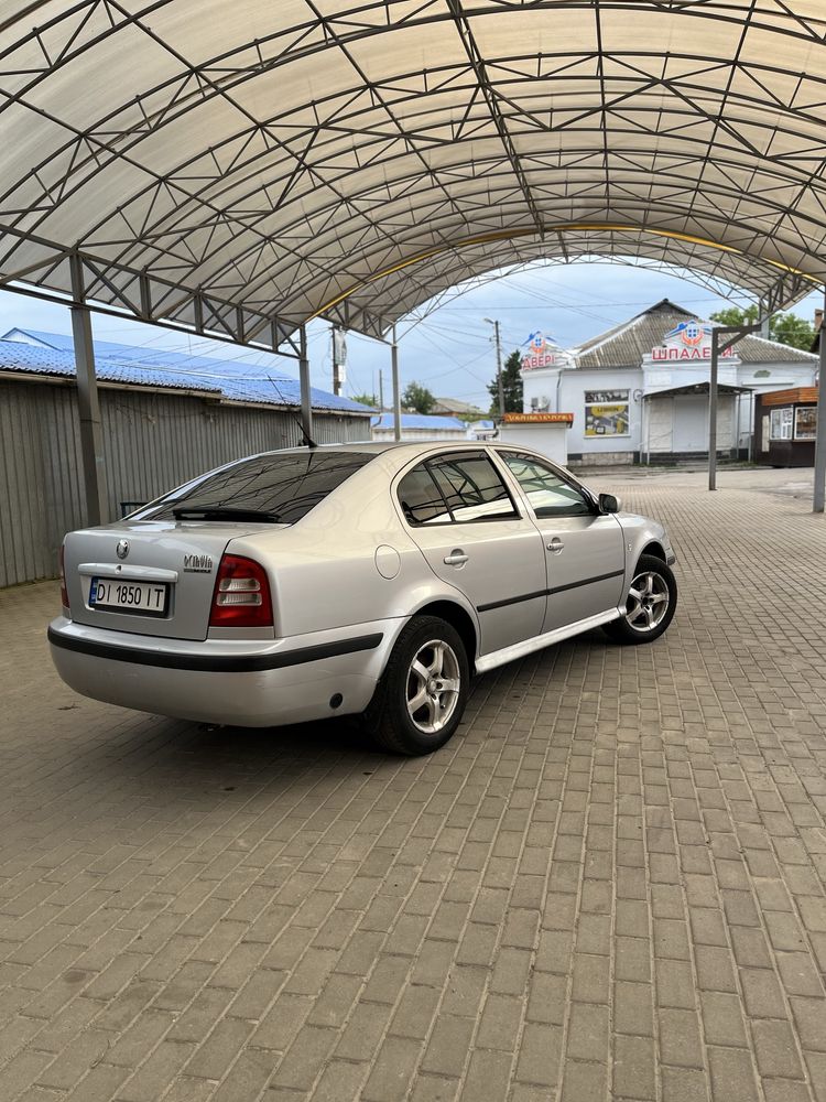 Skoda Octavia Tour 2007 1.6 MPI Родная Краска!