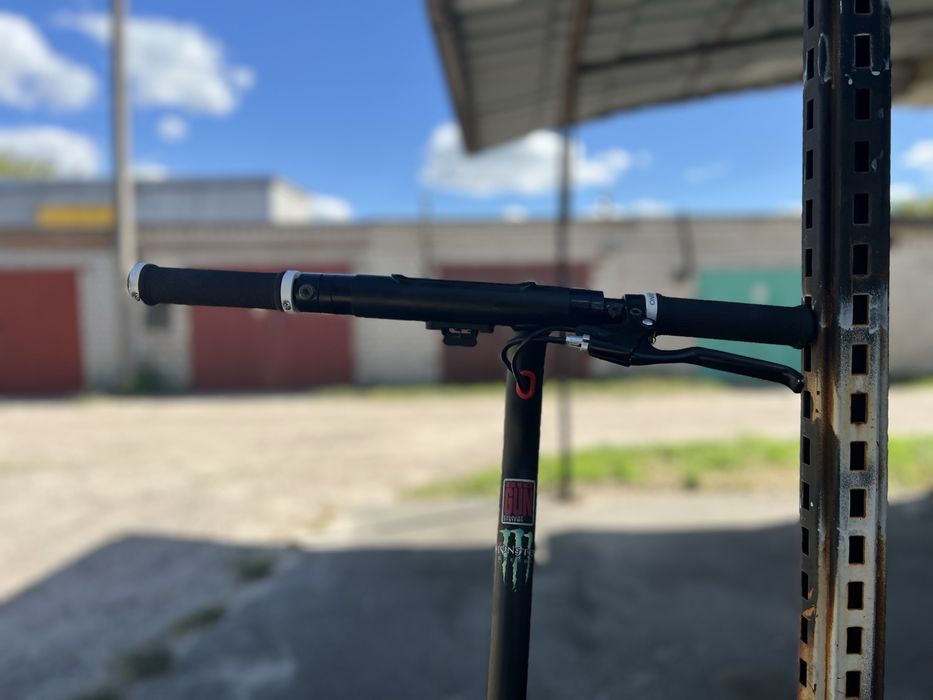 Електросамокат maxxter