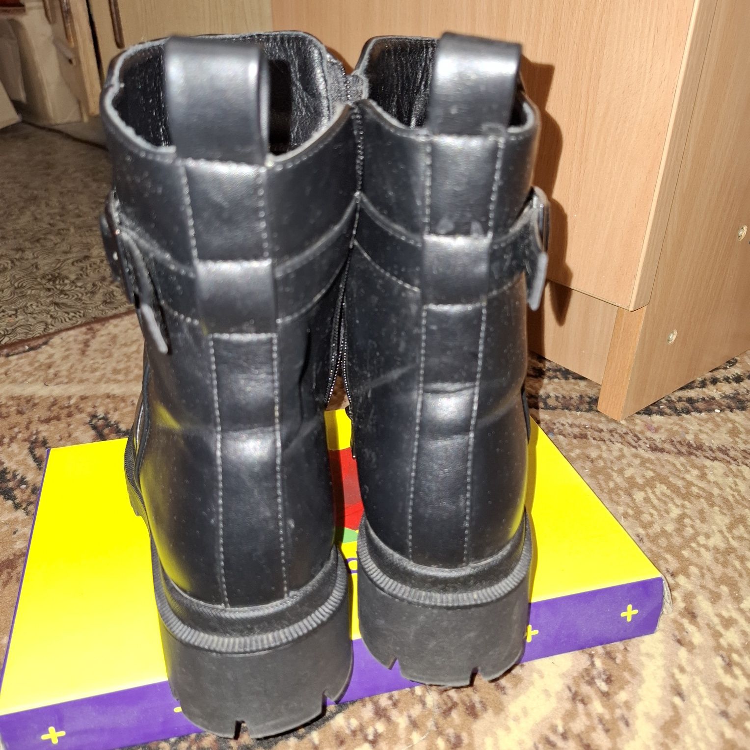 Зимові, чоботи, сапожки