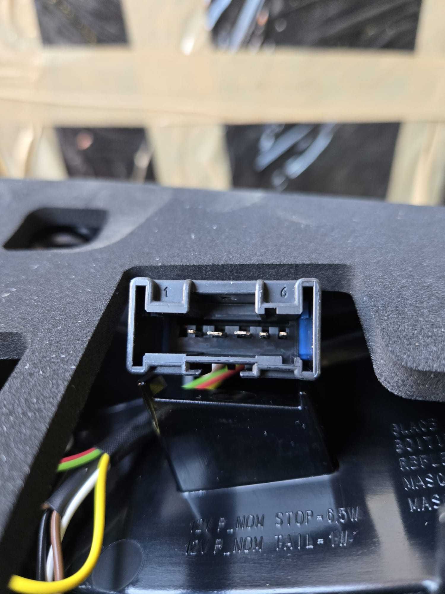 NOWA Lampa Prawa Tył Tylna CITROEN C4 PICASSO II (2013-16) Oryginał EU
