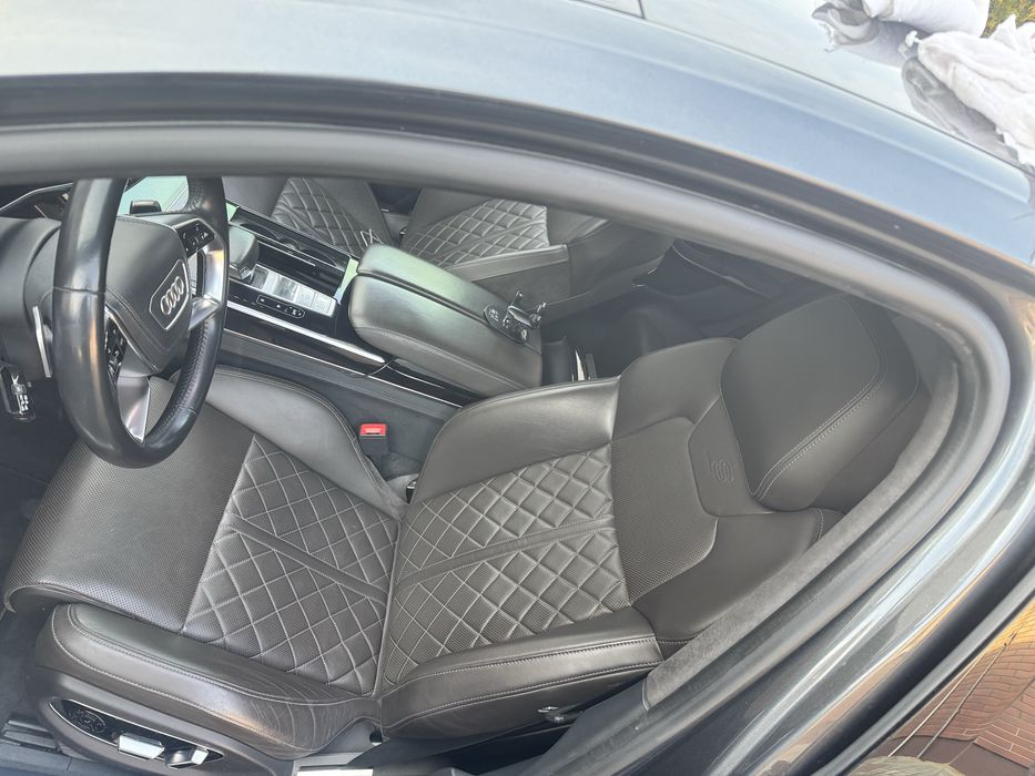 Audi A8 D5 55 TFSI Vat 23%