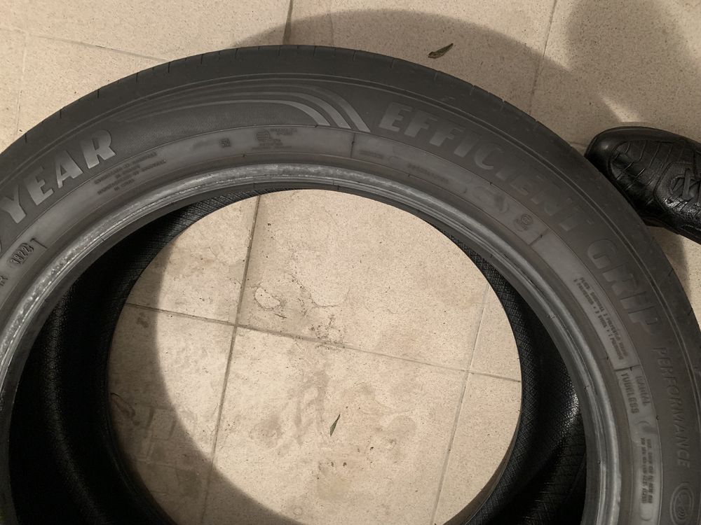 GOODYEAR 255/45R20 Efficient Grip Performance