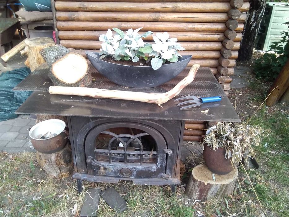 Kominek żeliwny ozdobny