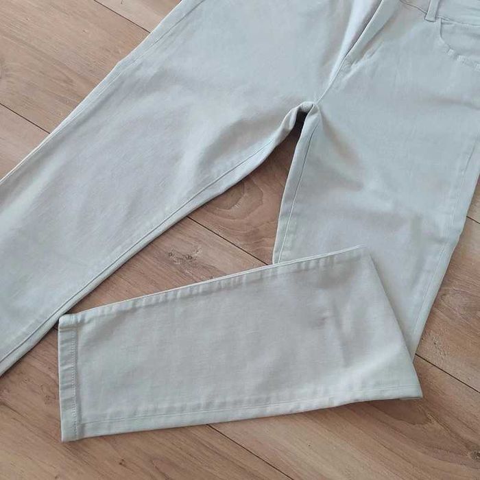 Spodnie dżinsy jeansy kremowe beżowe 38 M