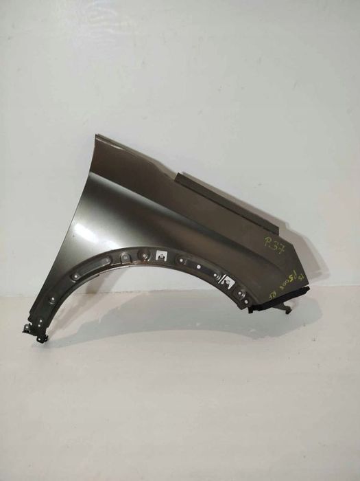 Błotnik Prawy Przedni Peugeot 5008/08-17