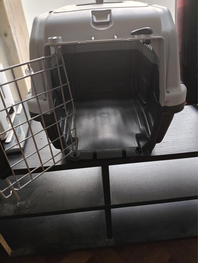 Vendo transportadora em óptimo estado