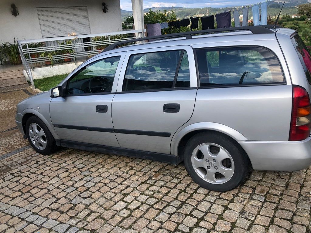 Vendo opel 
Ano 06 2