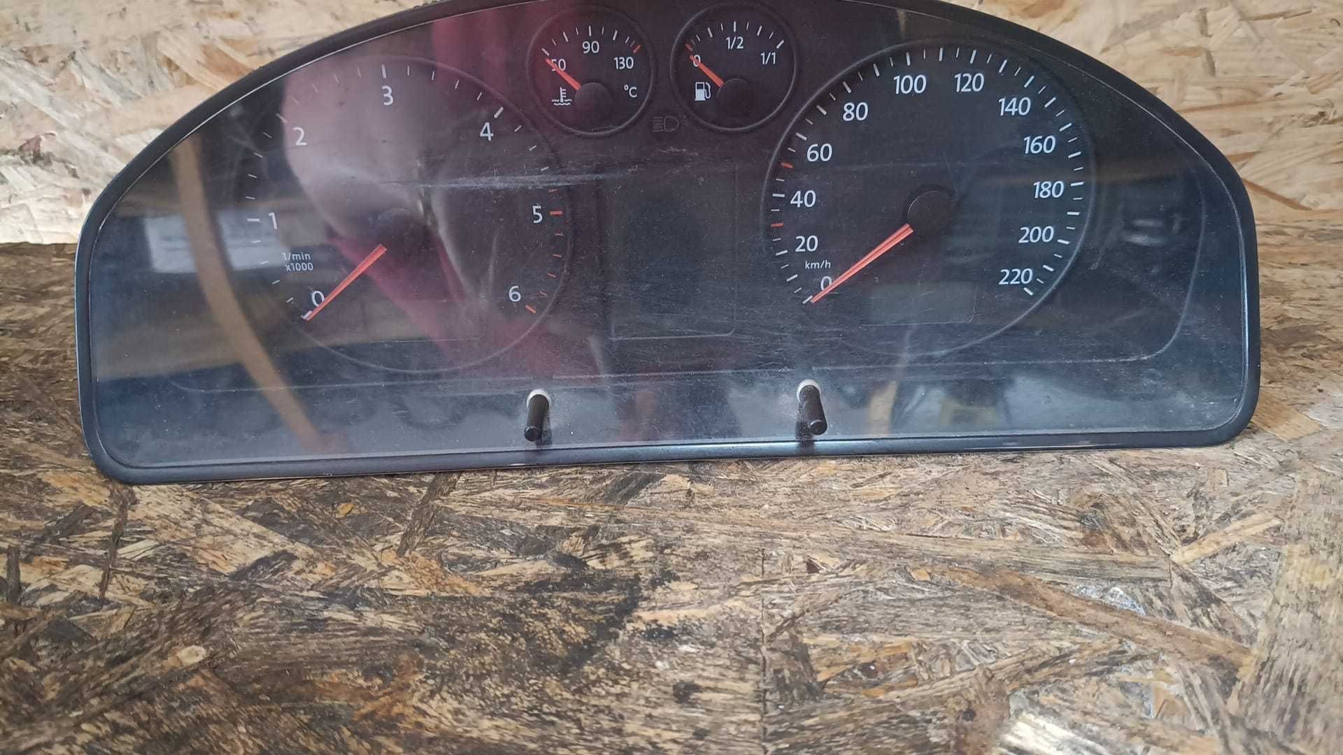 VW T5 zegary liczniki 300zl