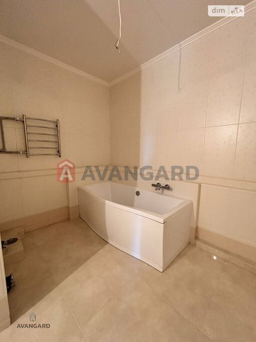 Простора квартира мікрорайон Поділля з якісним ремонтом