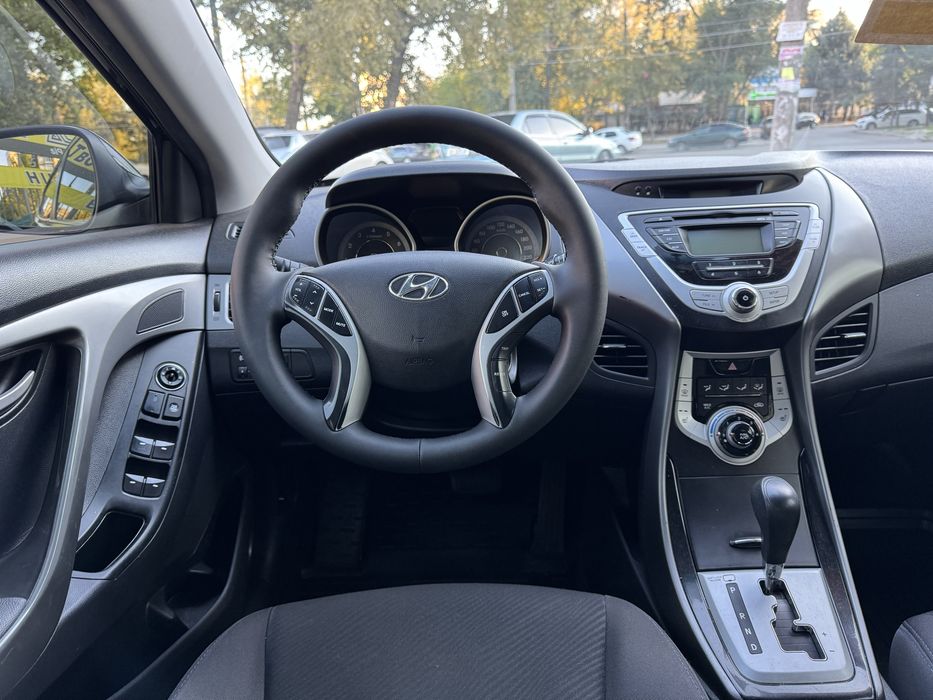 Hyundai Elantra (Внесок від 15%) Кривий Ріг Твоє Авто